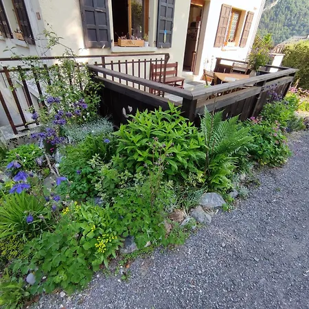 Le Refuge Des Trolls Apartment